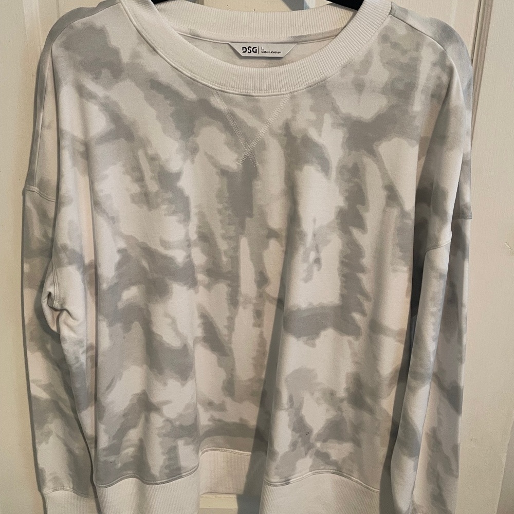 *NEW* DSG Sweatshirt